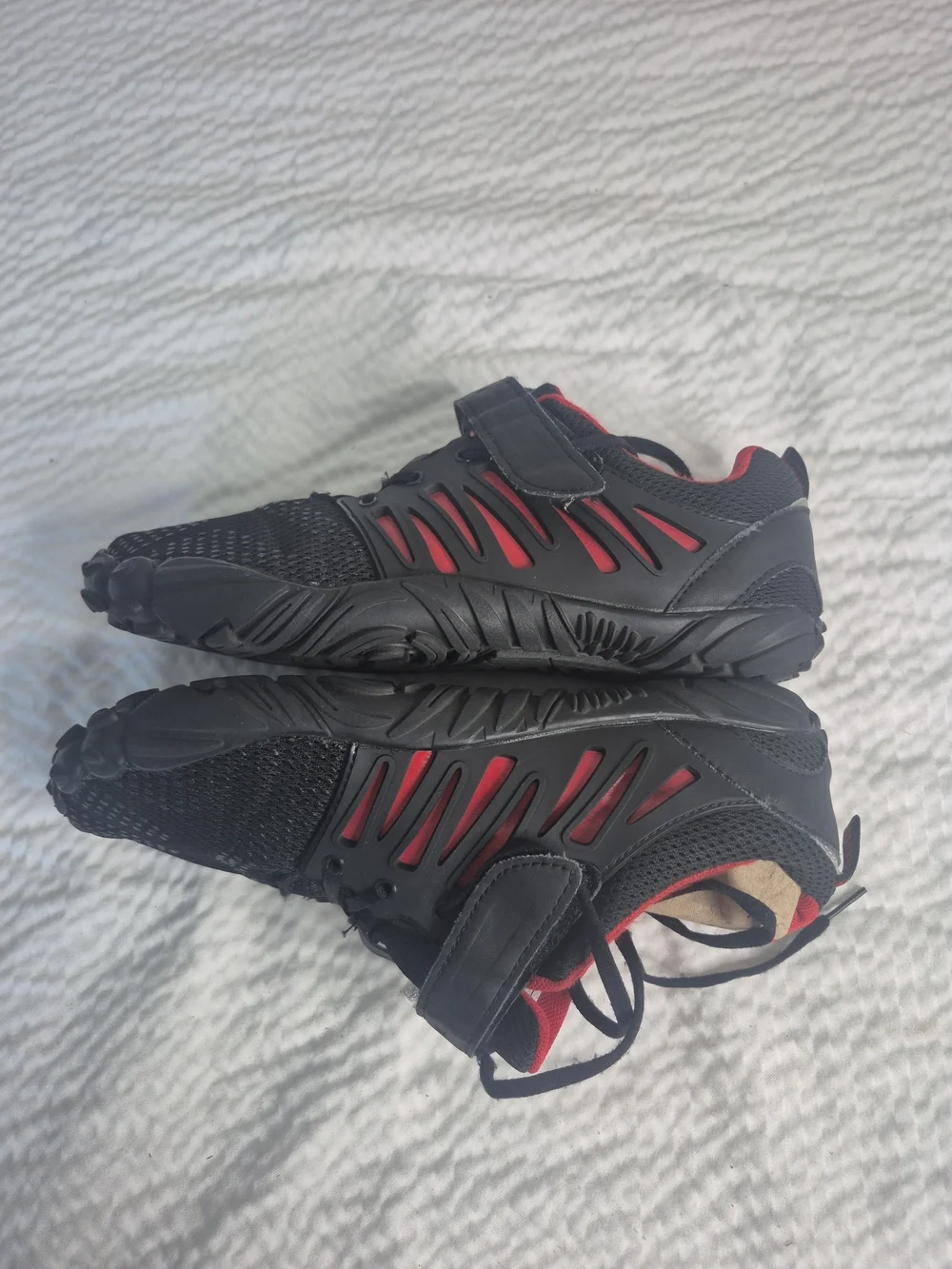 Barefoot Shoes Men Wide Toe Box Zero Drop Water Shoes Men for Gym 8 Black/Red